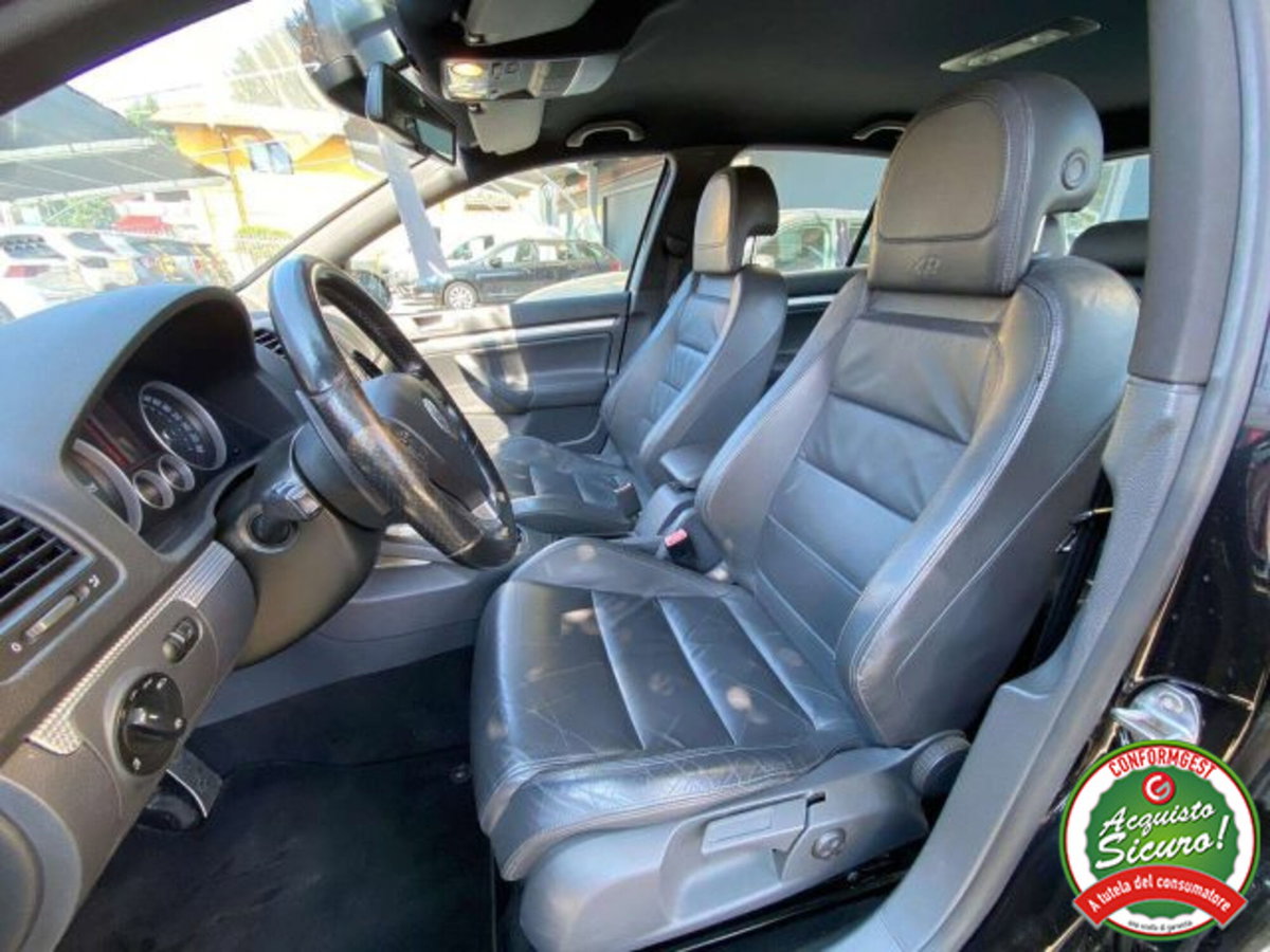 Volkswagen Golf 3.2 VR6 4mot. 5p. DSG R32 (10)