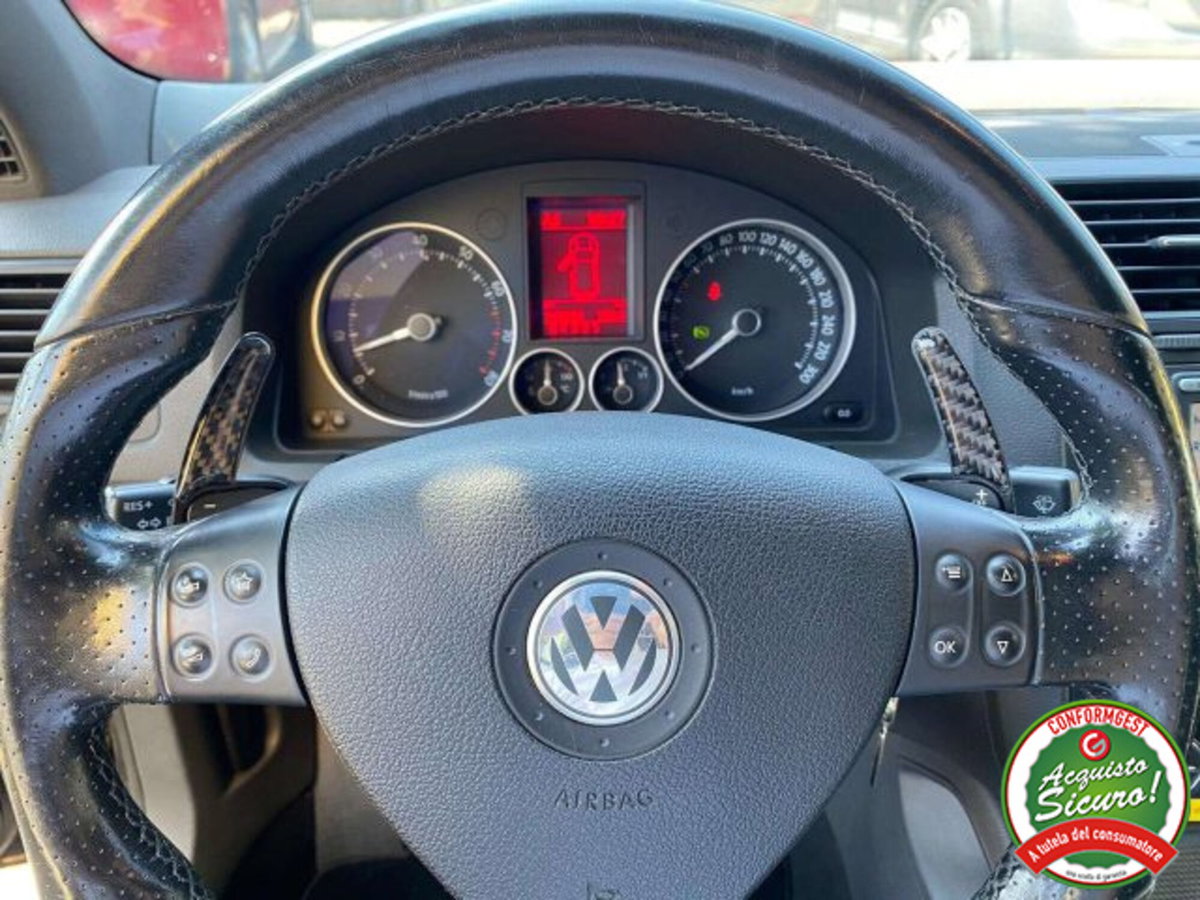 Volkswagen Golf 3.2 VR6 4mot. 5p. DSG R32 (11)