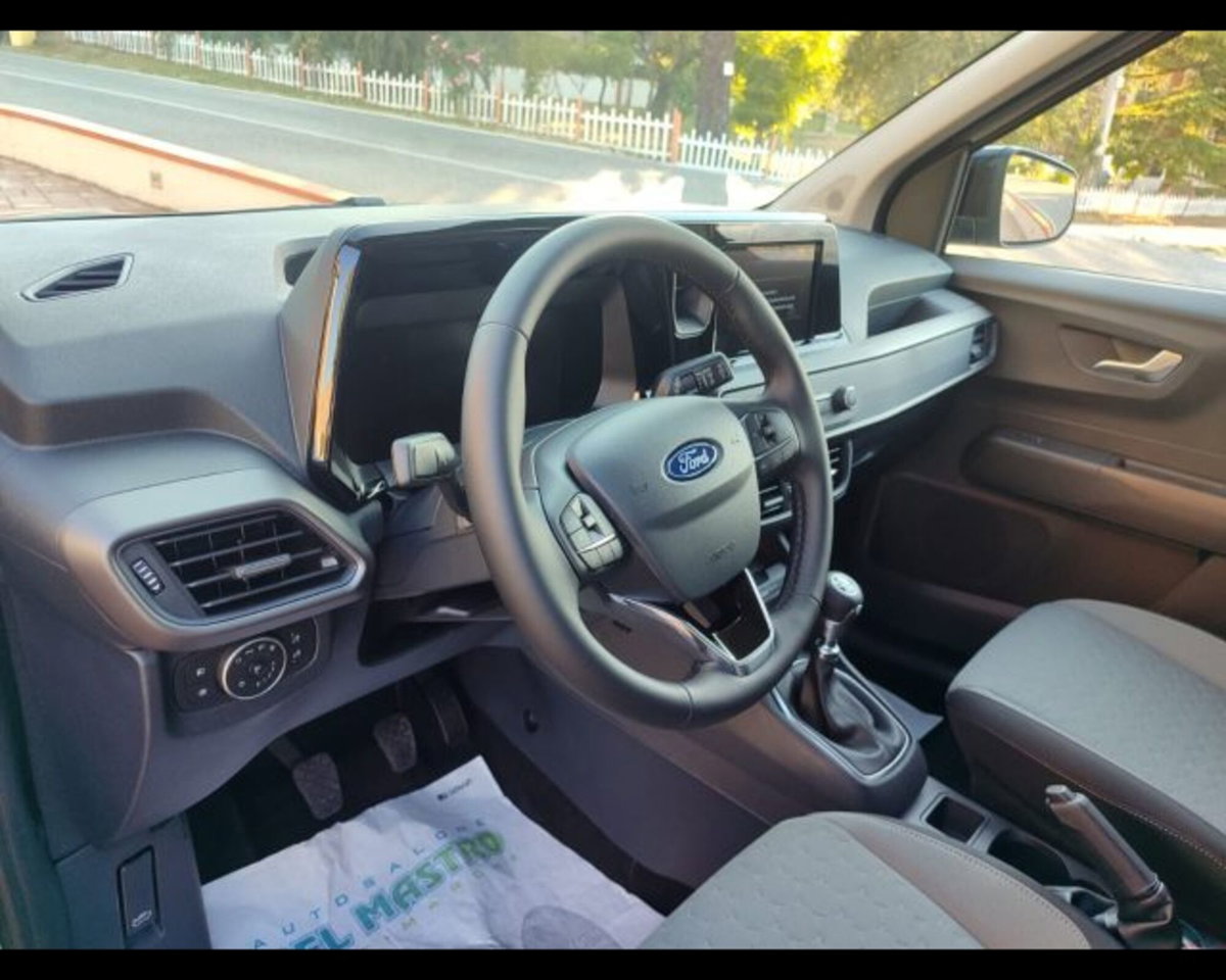 Ford Tourneo Courier 1.0 EcoBoost 100 CV Titanium (4)