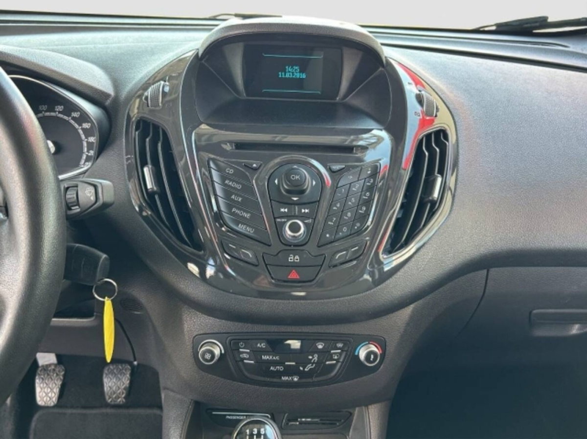 Ford Tourneo Courier 1.0 EcoBoost 100 CV Plus (14)