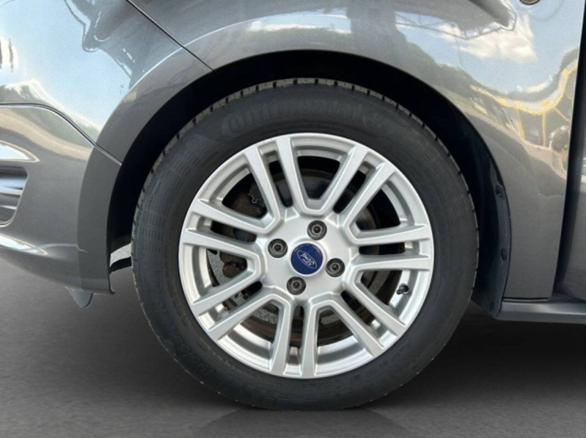 Ford Tourneo Courier 1.0 EcoBoost 100 CV Plus (17)