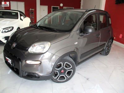 Fiat Panda 1.0 FireFly S&S Hybrid City Cross usata