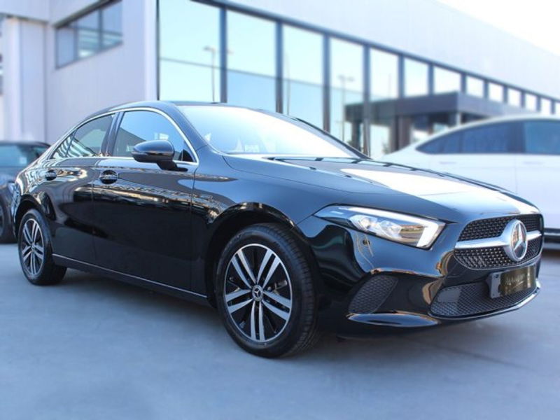 Mercedes-Benz Classe A Sedan 250 e phev AMG Line Premium auto