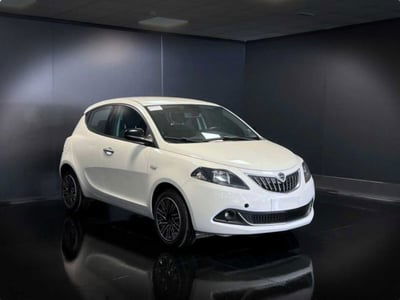 Lancia Ypsilon 1.0 FireFly 5 porte S&S Hybrid Gold Plus usata