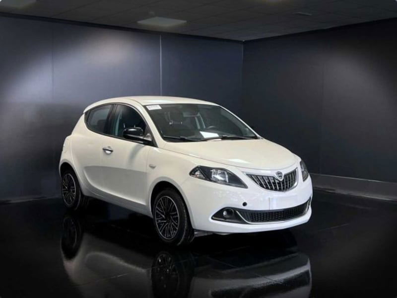 Lancia Ypsilon 1.0 FireFly 5 porte S&S Hybrid Gold Plus