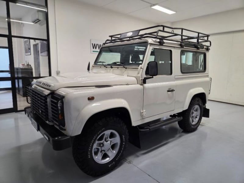 Land Rover Defender 90 2.4 TD4 Station Wagon S