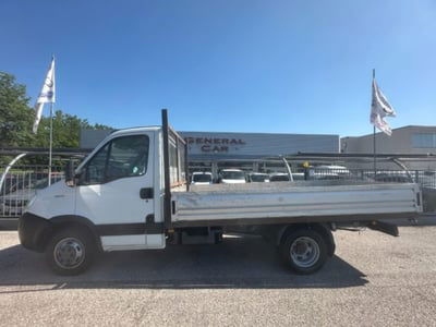 Iveco Daily Telaio 35C12 2.3 Hpi PM-RG Cabinato usata