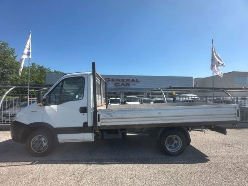 Iveco Daily Telaio 35C12 2.3 Hpi PM-RG Cabinato