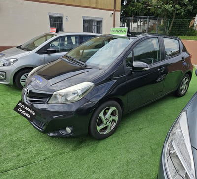 Toyota Yaris 1.0 3 porte Lounge usata