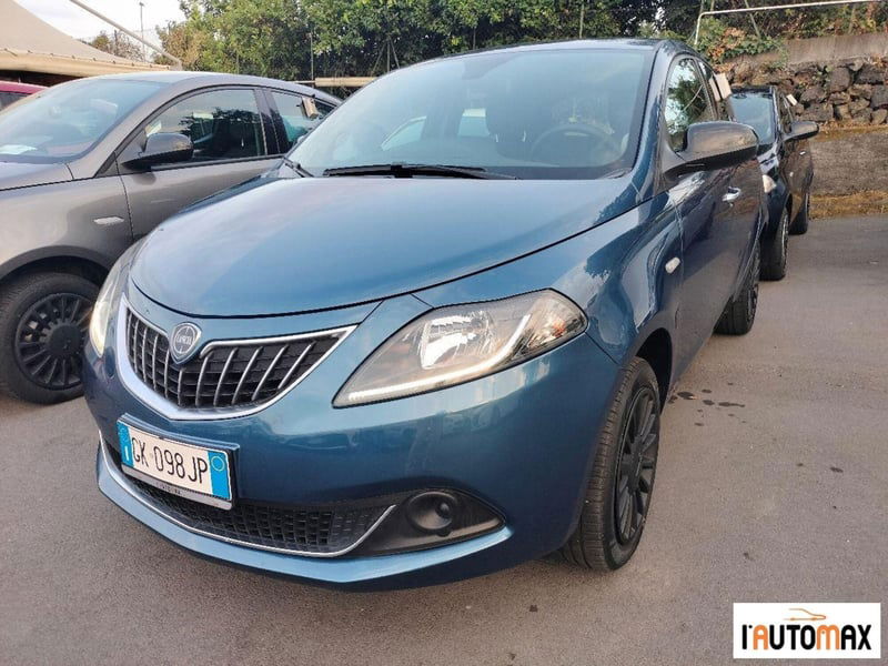 Lancia Ypsilon 1.0 FireFly 5 porte S&S Hybrid Silver Plus