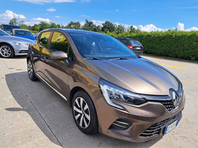 Renault Clio TCe 90 CV 5 porte Techno usata