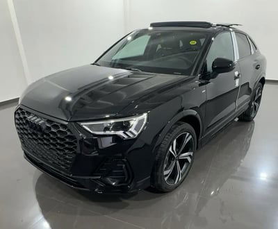 Audi Q3 Sportback 35 2.0 tdi Identity Black s-tronic nuova