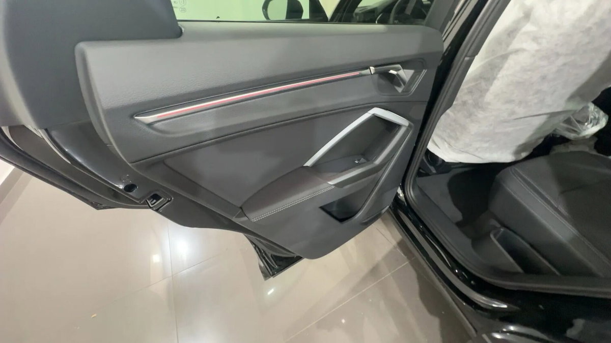 Audi Q3 Sportback 35 TDI quattro S tronic S line edition (6)