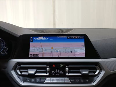 BMW Serie 3 Touring 330e xDrive  Business Advantage (11)
