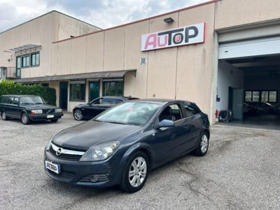 Opel Astra GTC 1.7 CDTI 101CV 3 porte Cosmo usata