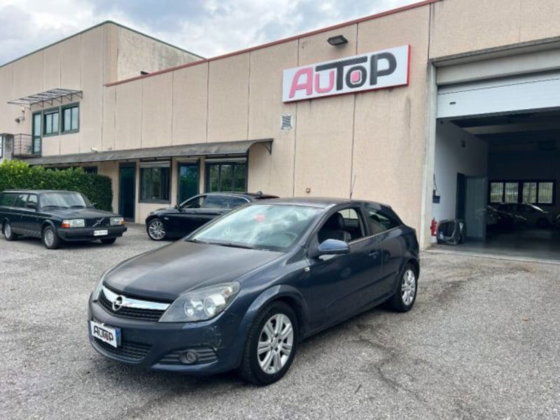 Opel Astra GTC 1.7 CDTI 101CV 3 porte Cosmo