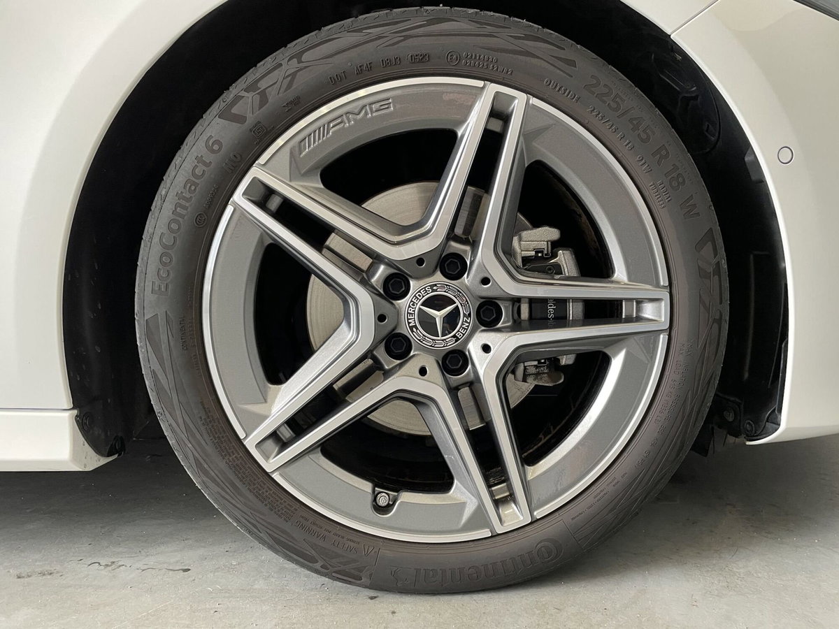 Mercedes-Benz Classe A 180 Automatic Premium (8)