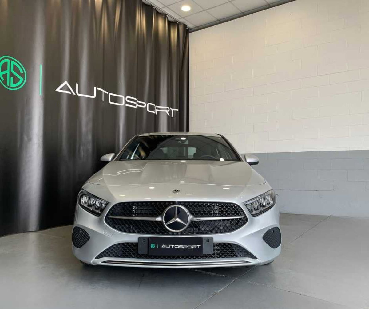 Mercedes-Benz Classe A 180 Automatic Executive (2)