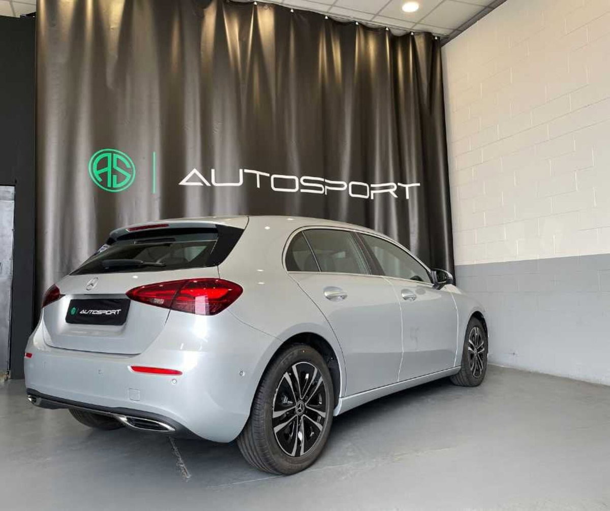 Mercedes-Benz Classe A 180 Automatic Executive (7)