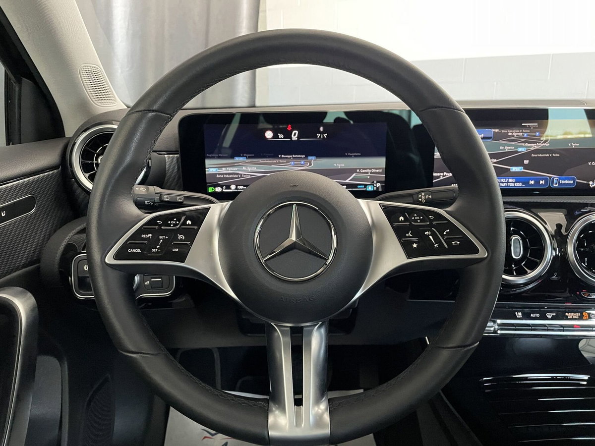 Mercedes-Benz Classe A 180 Automatic Executive (10)