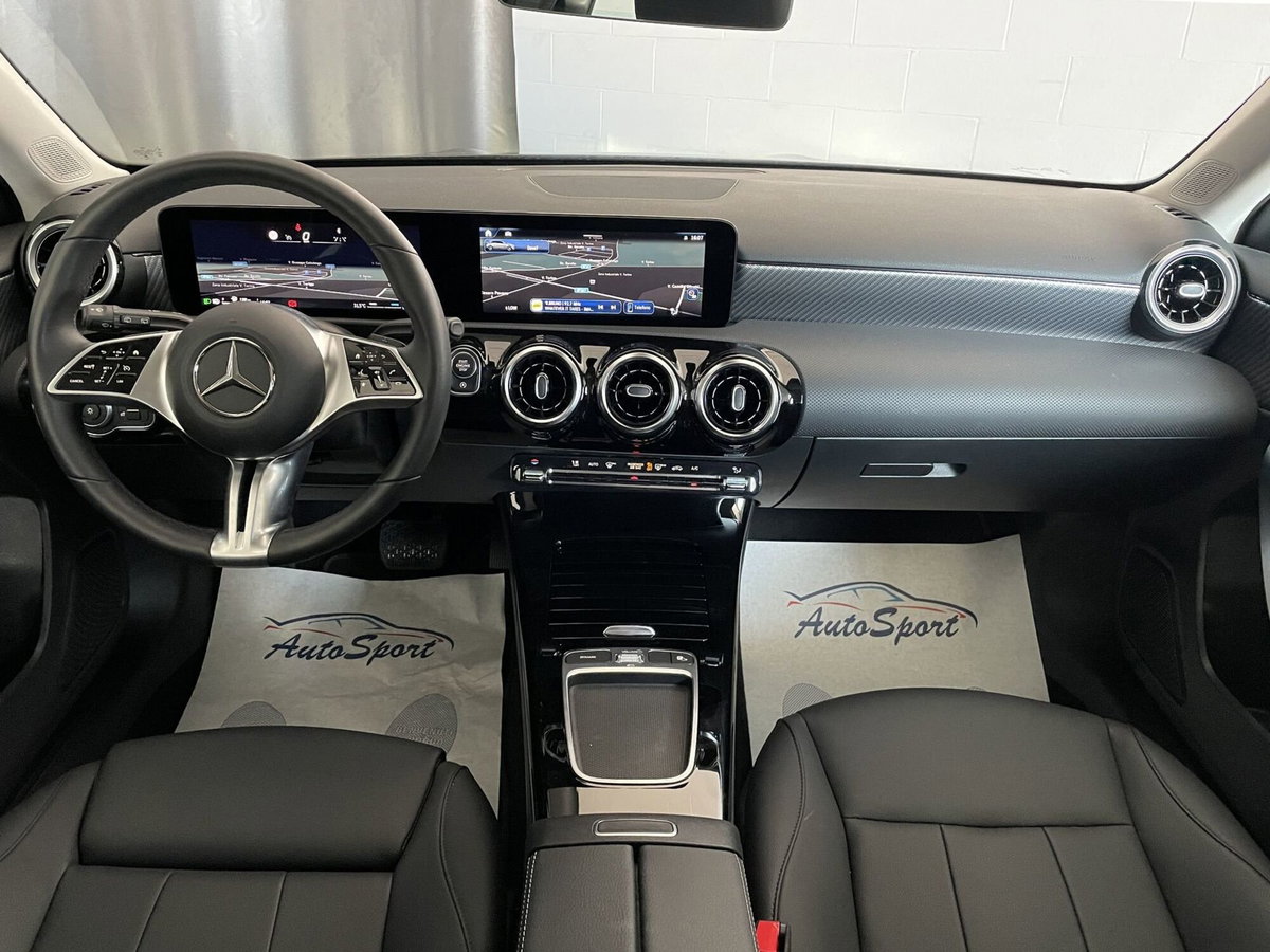 Mercedes-Benz Classe A 180 Automatic Executive (11)