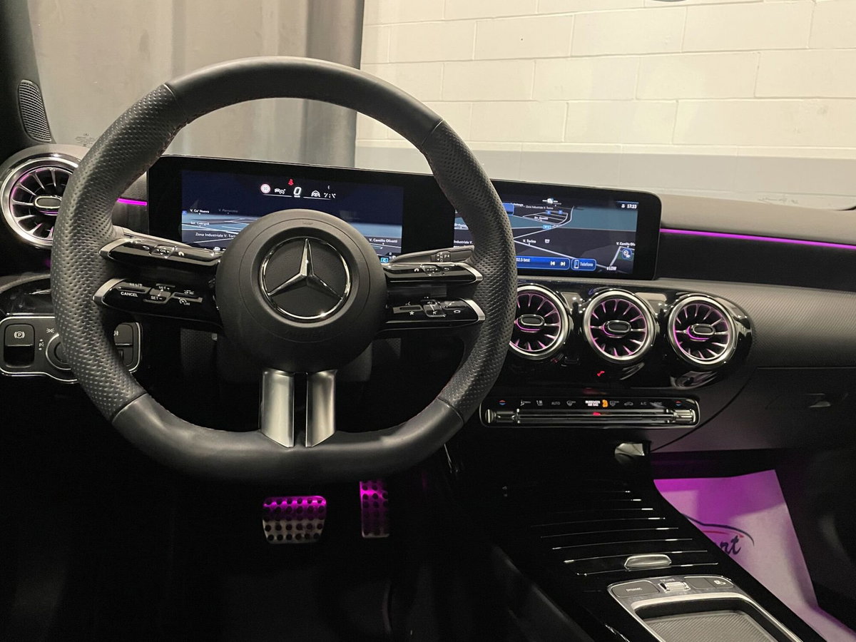 Mercedes-Benz Classe A 200 Automatic Premium (12)