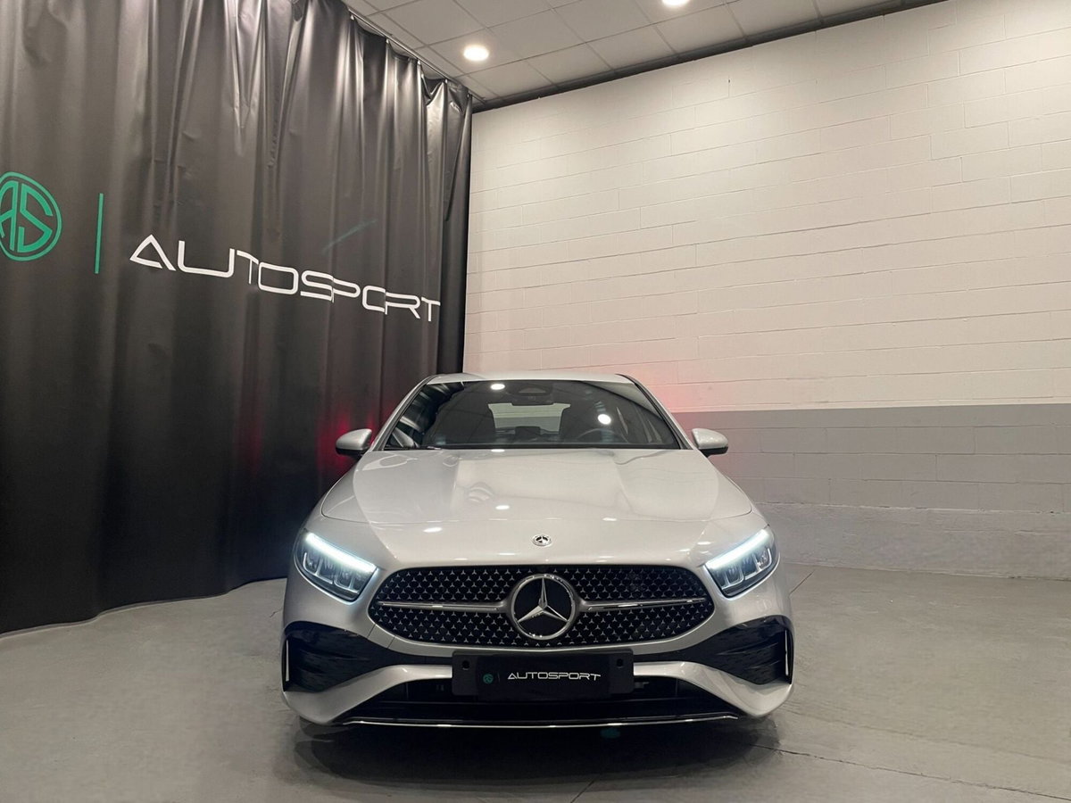 Mercedes-Benz Classe A 180 d Automatic Premium (2)