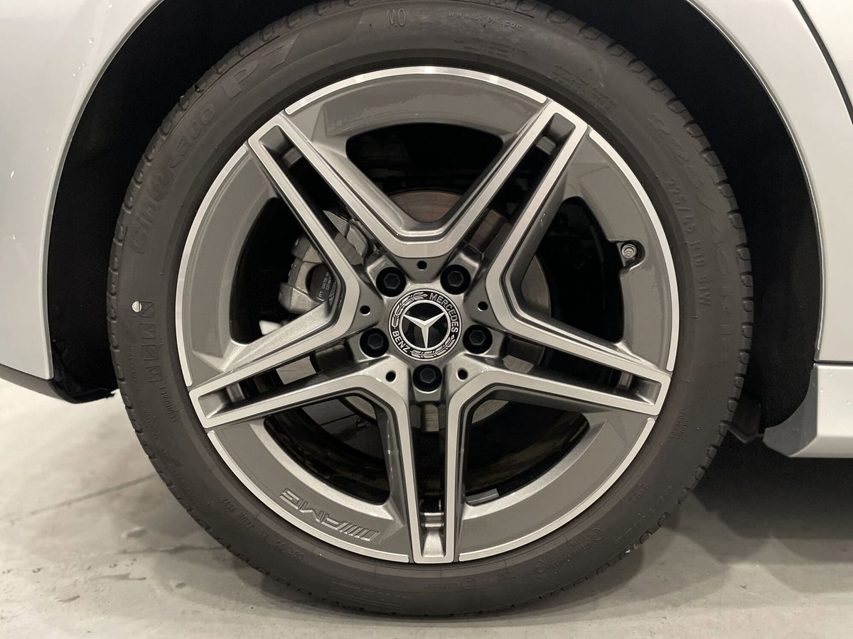 Mercedes-Benz Classe A 180 d Automatic Premium (8)