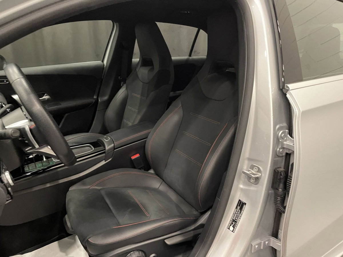 Mercedes-Benz Classe A 180 d Automatic Premium (9)