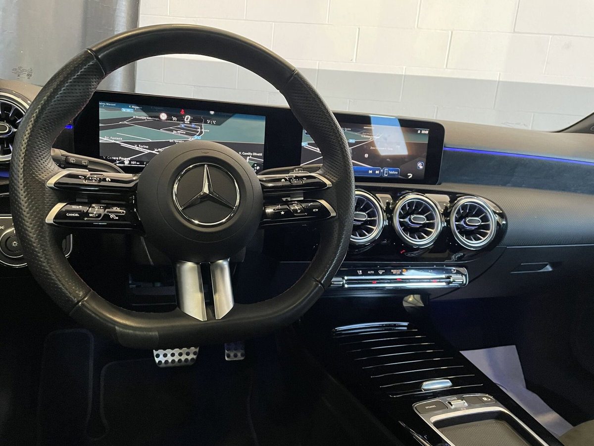Mercedes-Benz Classe A 200 Automatic Premium (12)