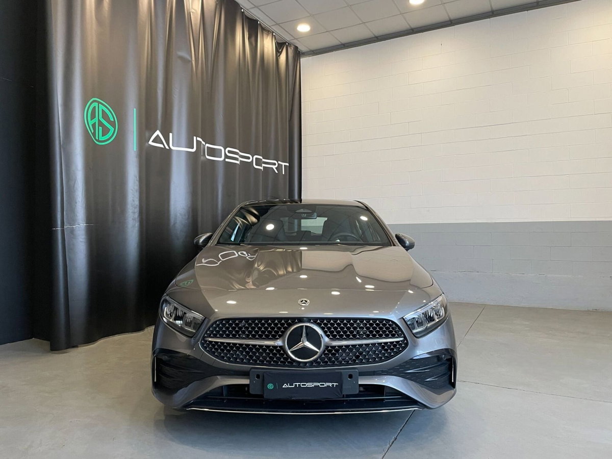 Mercedes-Benz Classe A 200 Automatic Premium (2)