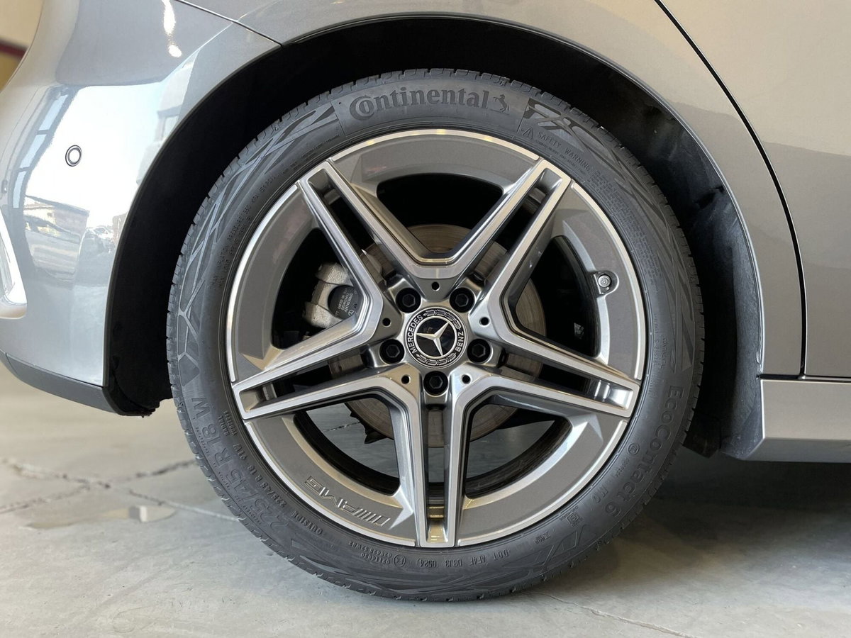 Mercedes-Benz Classe A 200 Automatic Premium (8)