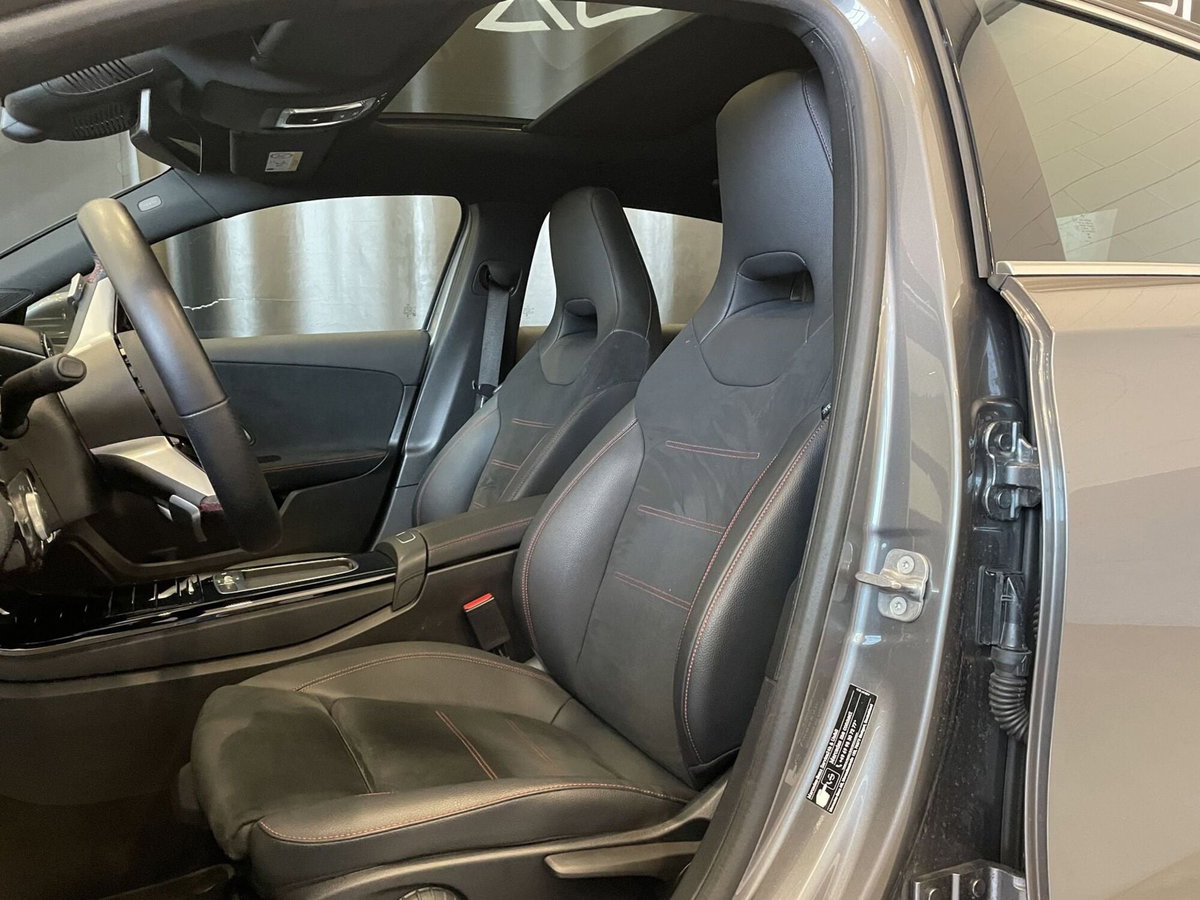 Mercedes-Benz Classe A 200 Automatic Premium (9)