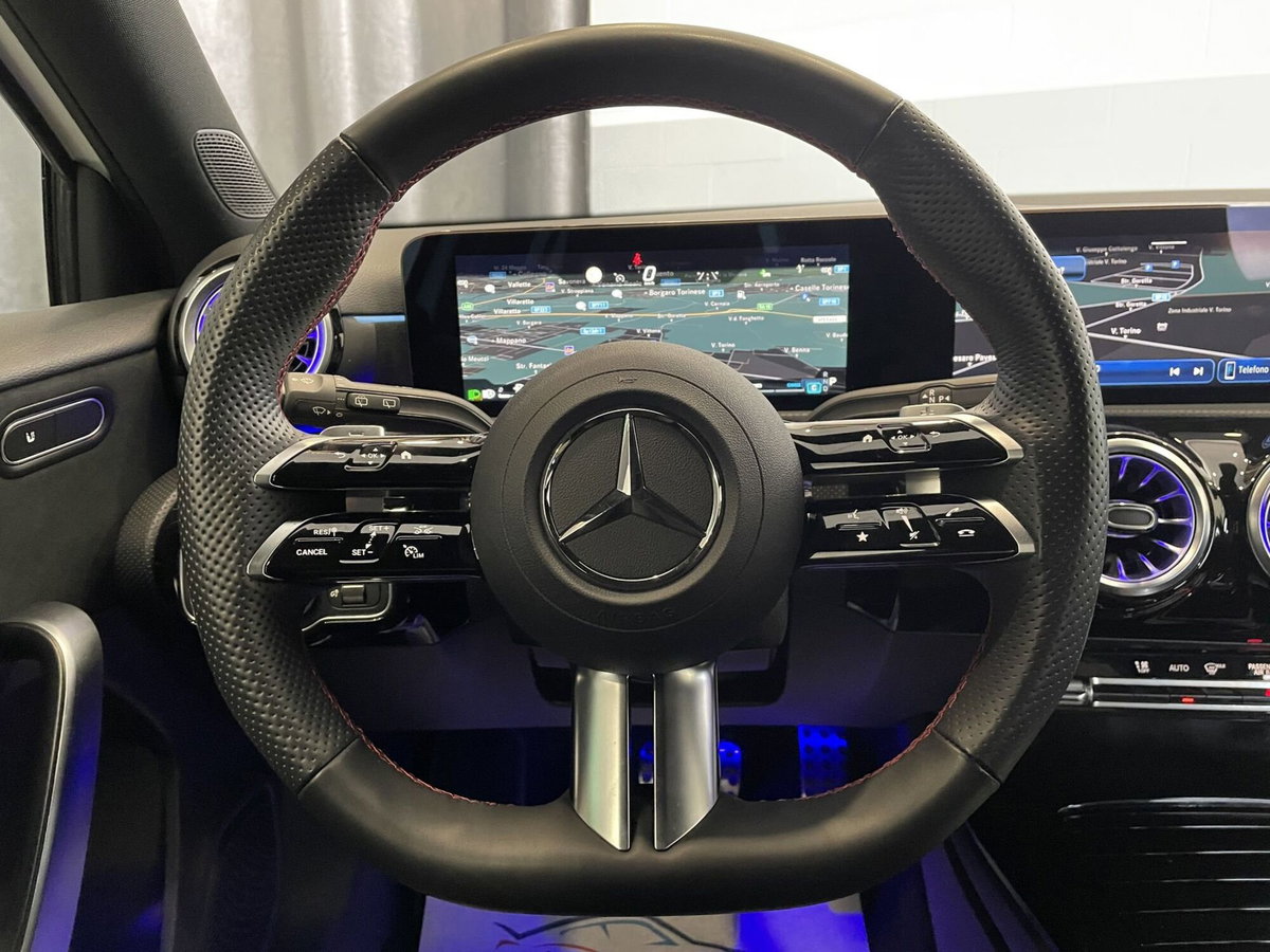 Mercedes-Benz Classe A 200 Automatic Premium (11)