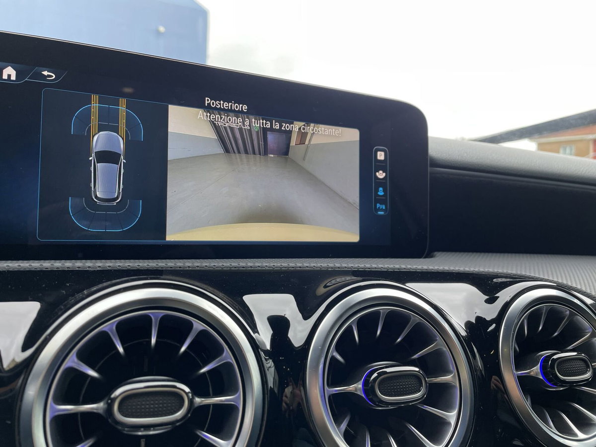 Mercedes-Benz Classe A 200 Automatic Premium (16)