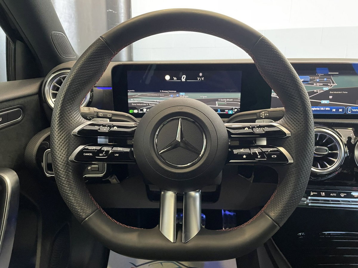 Mercedes-Benz Classe A 180 d Automatic Premium (11)