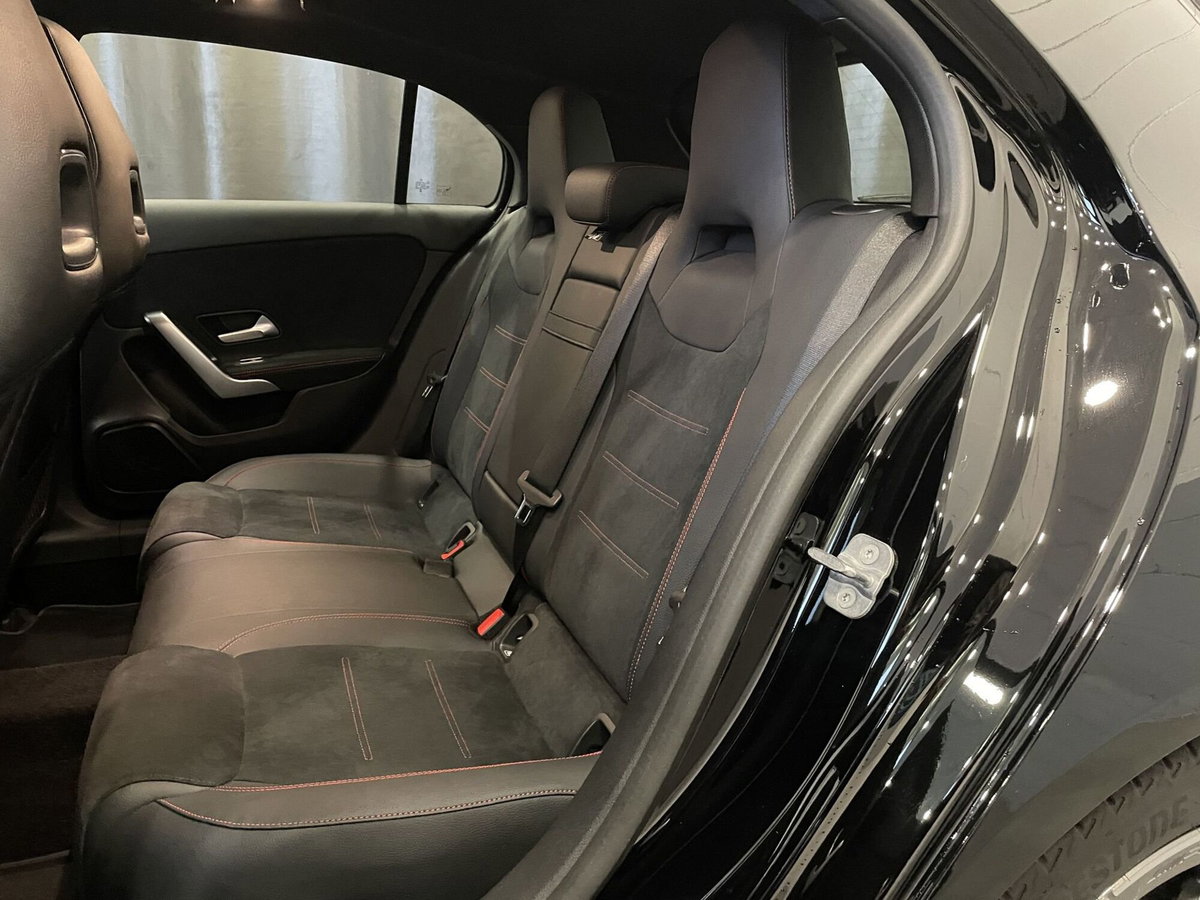 Mercedes-Benz Classe A 200 d Automatic Premium (10)