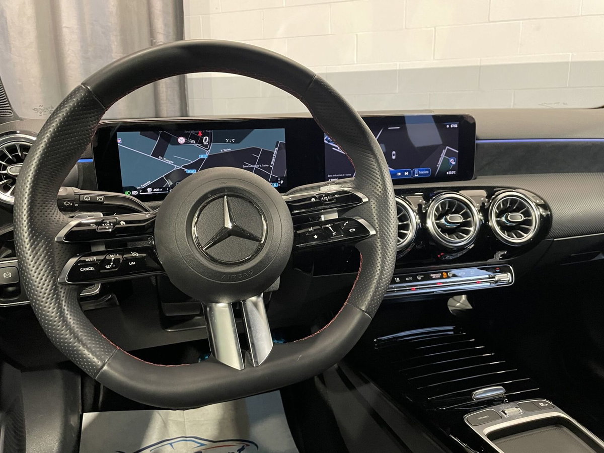 Mercedes-Benz Classe A 200 d Automatic Premium (12)