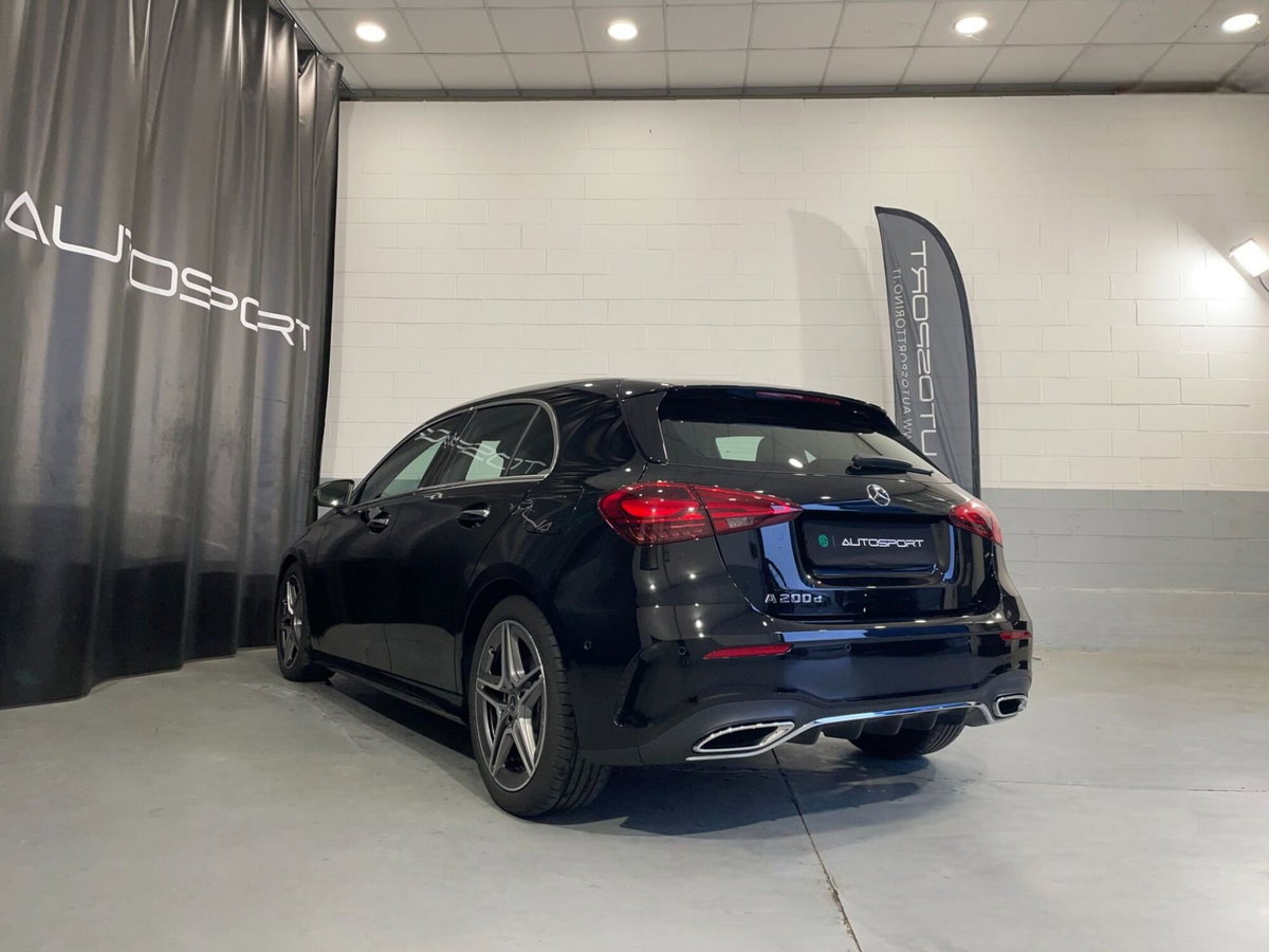 Mercedes-Benz Classe A 200 d Automatic Premium (4)