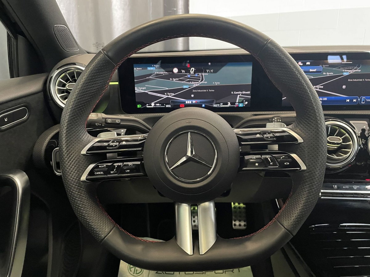 Mercedes-Benz Classe A 180 d Automatic Premium (11)