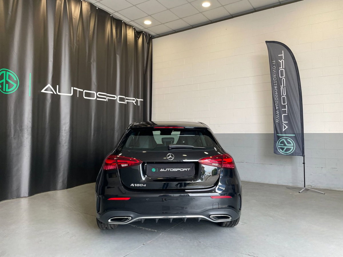 Mercedes-Benz Classe A 180 d Automatic Premium (5)