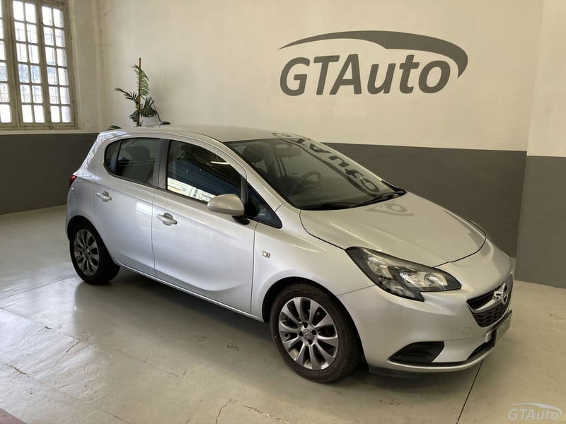 Opel Corsa 1.2 5 porte n-Joy