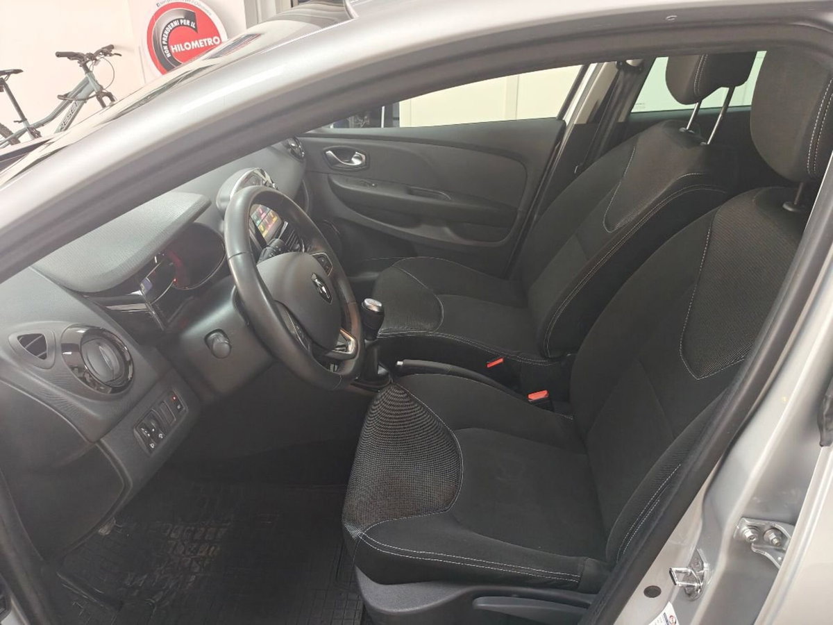 Renault Clio TCe 90 CV 5 porte Intens (14)
