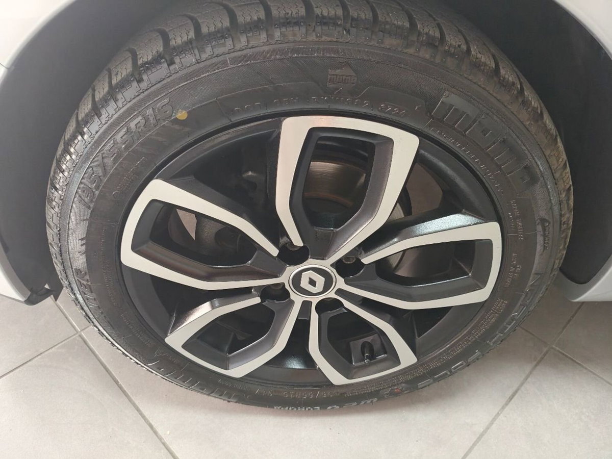 Renault Clio TCe 90 CV 5 porte Intens (15)