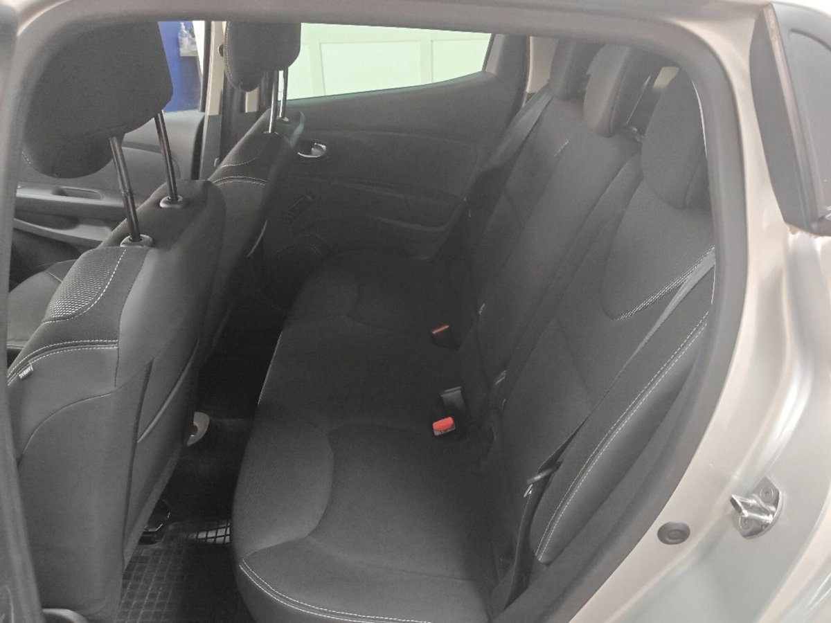 Renault Clio TCe 90 CV 5 porte Intens (18)