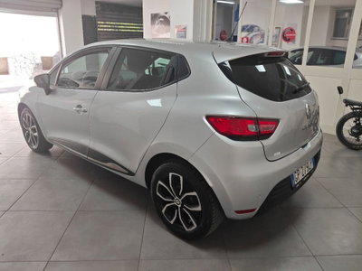 Renault Clio TCe 90 CV 5 porte Intens (3)