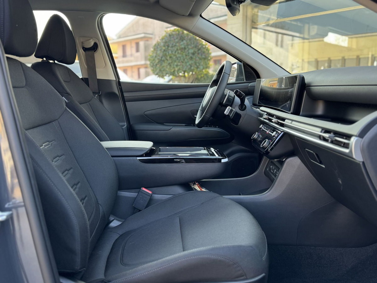 Hyundai Tucson 1.6 crdi 48V NLine 2wd dct (9)