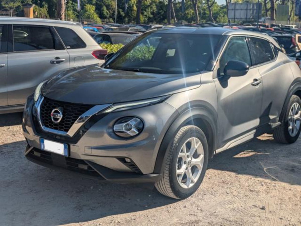 Nissan Juke 1.0 dig-t Acenta 114cv (2)