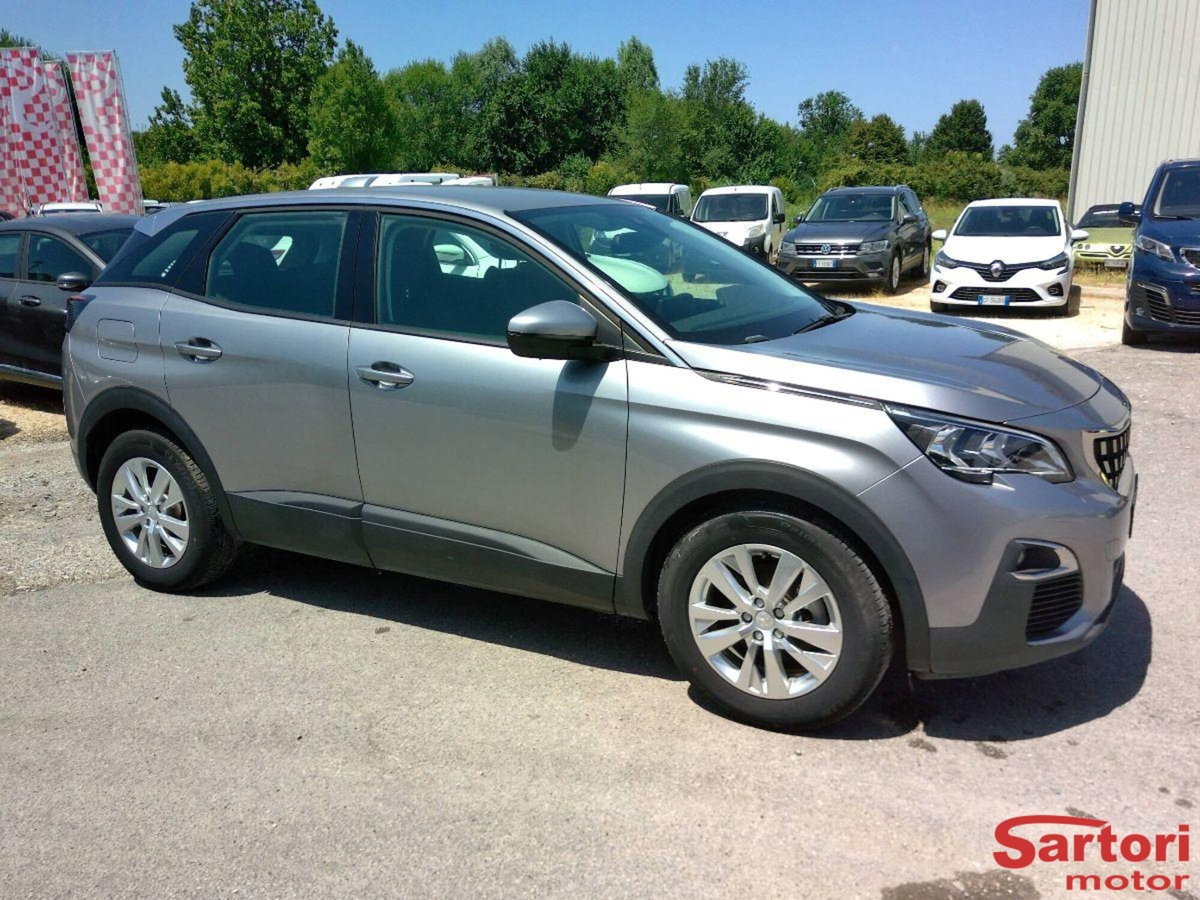 Peugeot 3008 BlueHDi 120 S&S BC Business (2)