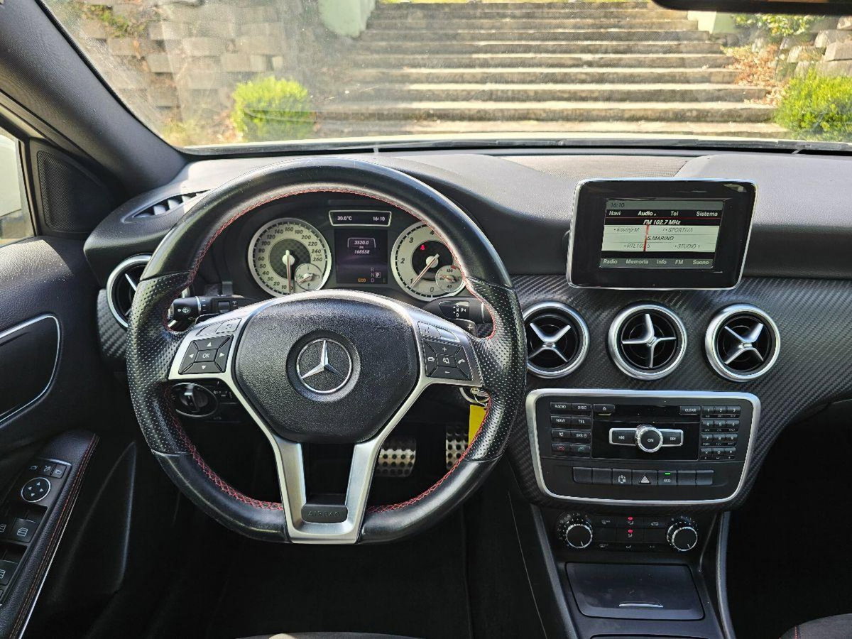 Mercedes-Benz Classe A 180 CDI Automatic Premium (16)